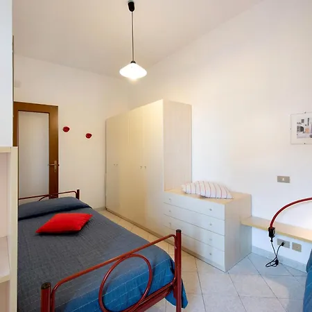 Apartment Trilocale Mazzini Con 2 Balconi *
