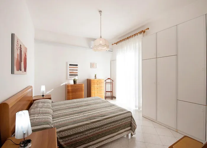 Trilocale Mazzini Con 2 Balconi Appartement