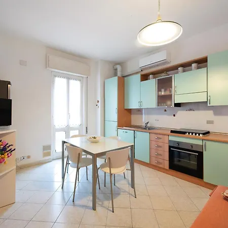 Apartamento Trilocale Mazzini Con 2 Balconi *