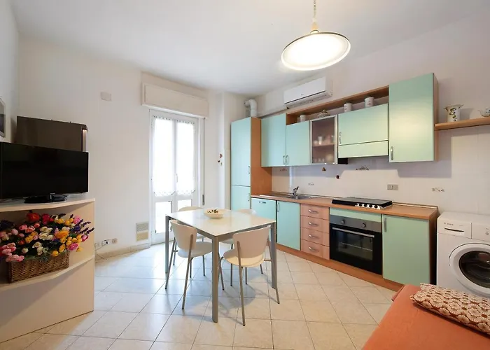 Apartman Trilocale Mazzini Con 2 Balconi *